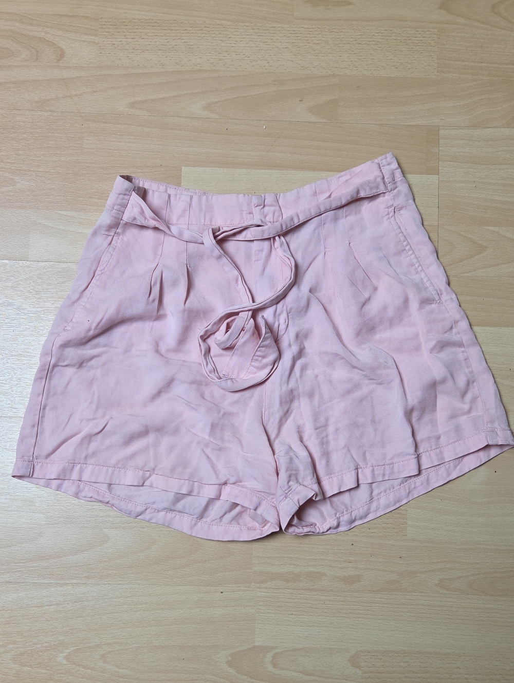 Vero Moda Pink High Rise Shorts Size L